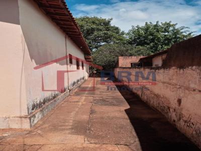 Casa para Venda, em Barretos, bairro Nogueira, 5 dormitrios, 3 banheiros, 2 vagas
