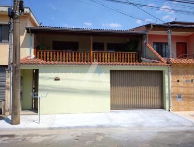 Casa para Venda, em Poos de Caldas, bairro Jardim Philadlphia, 3 dormitrios, 2 banheiros, 1 sute, 3 vagas