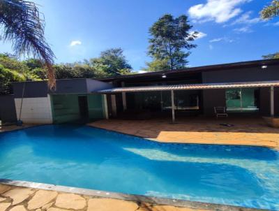 Casa em Condomnio para Venda, em Sete Lagoas, bairro Vrzea, 3 dormitrios, 2 banheiros, 10 vagas