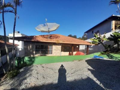 Casa em Condomnio para Venda, em Terespolis, bairro Fazendinha, 3 dormitrios, 2 banheiros, 1 sute, 2 vagas
