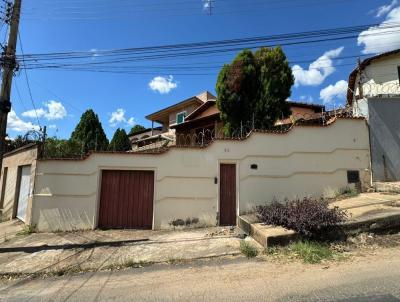 Casa para Venda, em Montes Claros, bairro Vila Regina, 5 dormitrios, 4 banheiros, 2 sutes, 4 vagas