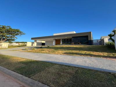 Casa para Venda, em Rio das Ostras, bairro Alphaville, 3 dormitrios, 3 banheiros, 1 sute, 2 vagas