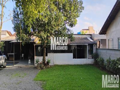 Casa para Venda, em Balnerio Barra do Sul, bairro Centro, 3 sutes