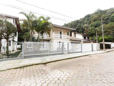 Casa para Venda, em Joinville, bairro Amrica, 4 dormitrios, 3 banheiros, 1 sute, 2 vagas