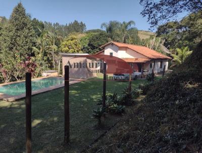 Casa para Venda, em Paty do Alferes, bairro Maravilha, 4 dormitrios, 3 banheiros, 2 sutes