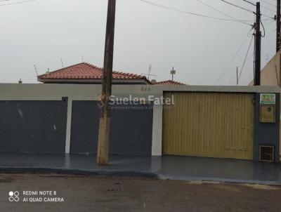 Casa para Venda, em Ourinhos, bairro Vila Soares, 3 dormitrios, 2 banheiros, 1 sute, 5 vagas