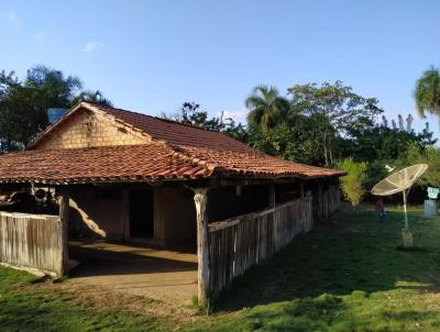 Fazenda para Venda, em , bairro ZONA RURAL, 3 dormitrios, 1 banheiro