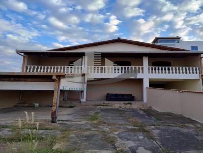 Casa para Locao, em Betim, bairro Novo Horizonte, 4 dormitrios, 1 banheiro, 2 vagas