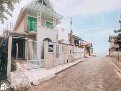 Casa para Venda, em Balnerio Piarras, bairro Itacolomi, 4 dormitrios, 2 banheiros, 1 sute, 4 vagas