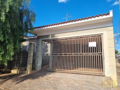 Casa para Locao, em Santa Cruz do Rio Pardo, bairro Jardim Eldorado, 3 dormitrios, 1 banheiro, 1 sute, 2 vagas