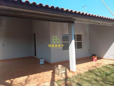 Casa para Venda, em Itapetininga, bairro Vila Apolo, 3 dormitrios, 1 banheiro, 1 vaga