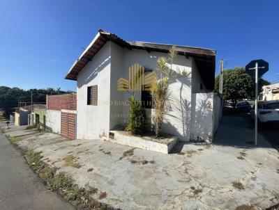 Casa para Venda, em So Jos do Rio Pardo, bairro Vila Pereira, 2 dormitrios, 1 banheiro, 1 vaga