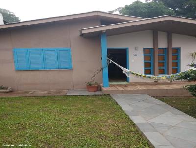 Casa para Venda, em Santa Cruz do Sul, bairro Monte Verde, 3 dormitrios, 1 banheiro, 1 sute, 1 vaga