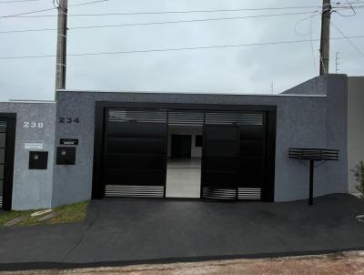 Casa para Venda, em Campo Mouro, bairro Moradia Verdes Campos, 2 dormitrios, 1 banheiro, 2 vagas