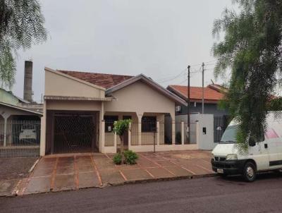 Casa para Venda, em Toledo, bairro , 4 dormitrios, 2 banheiros