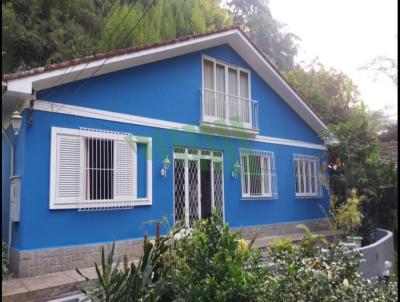 Casa para Venda, em Petrpolis, bairro MOSELA, 4 dormitrios, 2 banheiros, 5 vagas