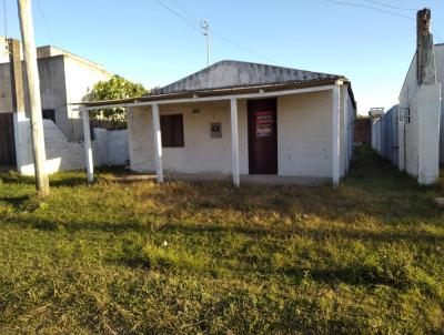 Casa na Praia para Venda, em Santa Vitria do Palmar, bairro Hermenegildo, 2 dormitrios, 1 banheiro