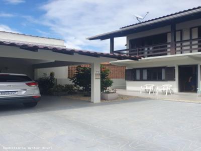 Casa para Venda, em Barra Velha, bairro CENTRO, 4 dormitrios, 4 vagas