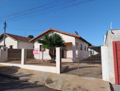 Casa para Venda, em Leme, bairro Vila Sumar, 3 dormitrios, 1 banheiro, 4 vagas