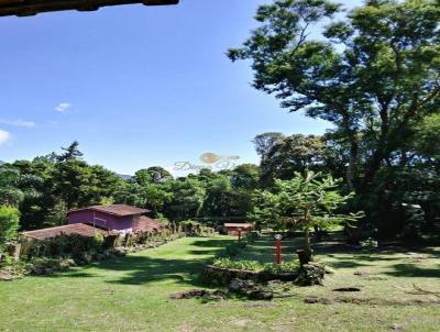 Casa para Venda, em Terespolis, bairro Iucas, 5 dormitrios, 5 banheiros, 2 vagas