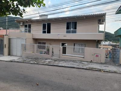 Casa para Venda, em Balnerio Cambori, bairro NAES, 5 dormitrios, 5 banheiros, 1 sute, 1 vaga