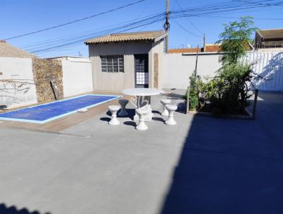 Casa para Venda, em Presidente Prudente, bairro Jardim Maracan, 2 dormitrios, 1 banheiro, 4 vagas