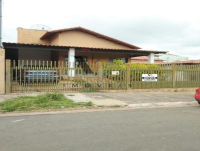 Casa para Venda, em Alfenas, bairro Residencial Itaparica, 3 dormitrios, 2 banheiros, 1 sute, 1 vaga