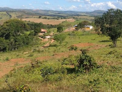 Fazendinha para Venda, em Carmpolis de Minas, bairro zona rural, 2 dormitrios, 1 banheiro, 6 vagas