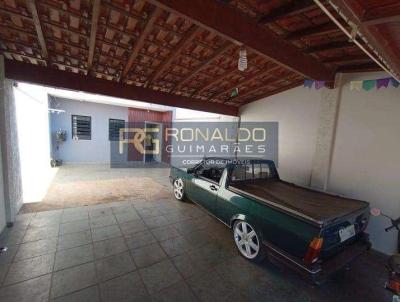 Casa para Venda, em Araras, bairro Parque das rvores, 2 dormitrios, 2 banheiros, 4 vagas