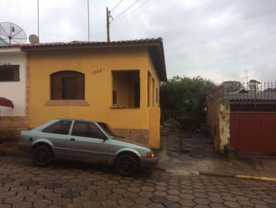 Casa para Venda, em Tatu, bairro CENTRO, 2 dormitrios, 1 banheiro, 1 vaga