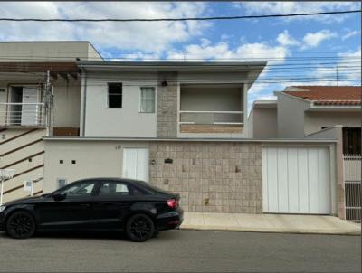 Casa para Venda, em Poos de Caldas, bairro Parque Primavera, 3 dormitrios, 2 banheiros, 1 sute, 2 vagas