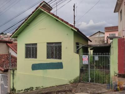 Casa para Venda, em Pouso Alegre, bairro Sade, 3 dormitrios, 1 banheiro, 1 vaga