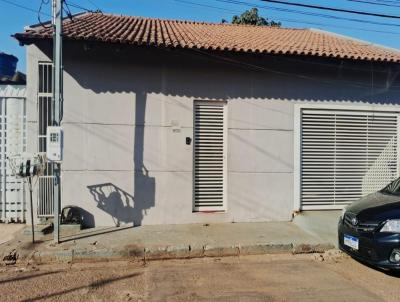 Casa para Venda, em Cuiab, bairro Coophamil, 2 dormitrios, 1 banheiro, 1 sute