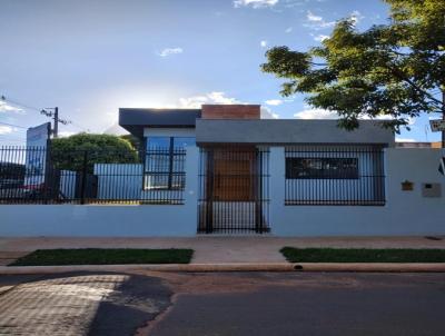 Casa para Venda, em Cianorte, bairro Zona 07, 2 dormitrios, 1 banheiro, 1 sute