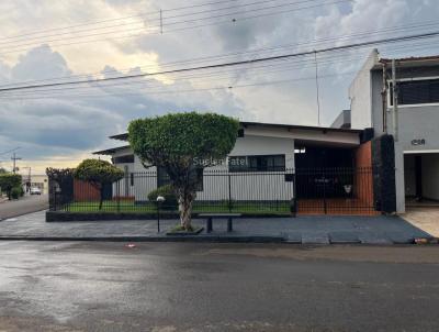 Casa para Venda, em Ourinhos, bairro Centro, 5 dormitrios, 4 banheiros, 1 sute, 2 vagas