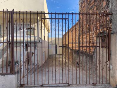 Casa para Locao, em Santana do Livramento, bairro Divisa, 2 dormitrios, 1 banheiro, 1 vaga