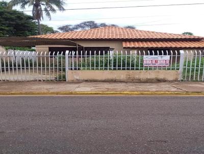 Casa para Locao, em Cceres, bairro Cavalhada I, 3 dormitrios, 1 banheiro, 1 sute, 1 vaga