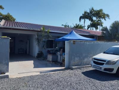 Casa para Venda, em Guaratuba, bairro Carvoeiro, 2 dormitrios, 3 banheiros, 1 sute, 2 vagas