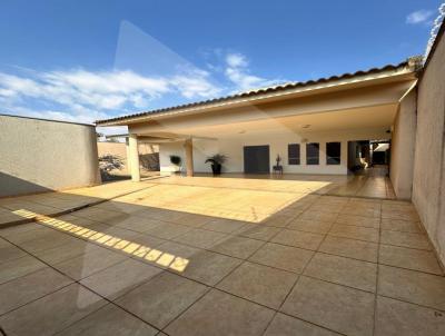 Casa para Venda, em Rio Verde, bairro Residencial Araguaia, 4 dormitrios, 5 banheiros, 3 sutes, 2 vagas