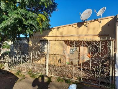 Casa para Venda, em Santana do Livramento, bairro Divisa, 3 dormitrios, 2 banheiros, 1 vaga