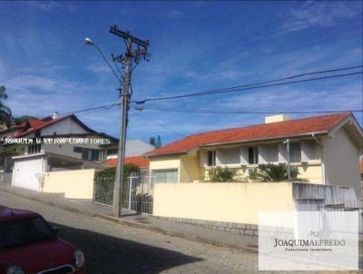 Casa para Venda, em Florianpolis, bairro Agronmica, 4 dormitrios, 5 banheiros, 1 sute, 6 vagas