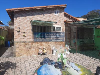 Casa para Venda, em Araruama, bairro Praa da Bandeira, 3 dormitrios, 2 banheiros, 1 vaga