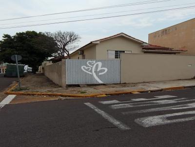 Casa para Venda, em , bairro Centro, 2 dormitrios, 1 banheiro, 2 vagas