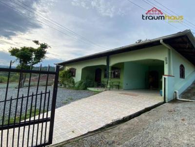 Casa para Venda, em Blumenau, bairro Itoupava Central, 3 dormitrios, 1 banheiro, 1 vaga