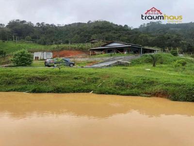 Stio para Venda, em Blumenau, bairro Vila Itoupava, 2 dormitrios, 3 banheiros