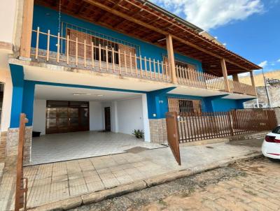 Casa para Venda, em Leopoldina, bairro Vila Esteves, 3 dormitrios, 2 banheiros, 1 sute, 1 vaga