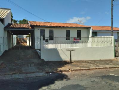 Casa para Venda, em Apucarana, bairro Loteamento Jardim Gramados, 5 dormitrios, 2 banheiros, 2 vagas