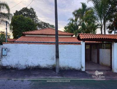 Rancho para Venda, em Aguanil, bairro Barreiros, 4 dormitrios, 4 banheiros, 1 sute, 3 vagas