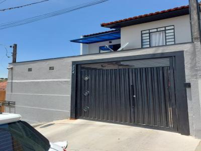 Casa para Venda, em Apucarana, bairro Jardim Gramado, 3 dormitrios, 2 banheiros, 1 vaga