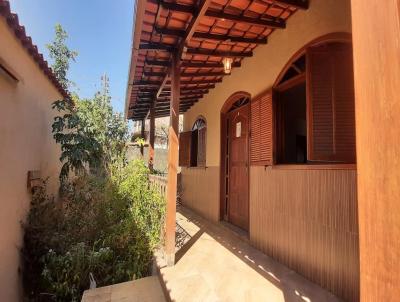 Casa para Venda, em Belo Horizonte, bairro Lagoinha, 3 dormitrios, 2 banheiros, 1 sute, 6 vagas